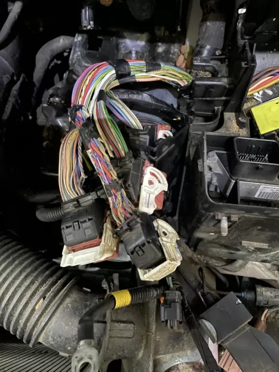 Réparation de faisceaux électriques à la Valette-du-Var., La Valette-du-Var, Var Électric Auto